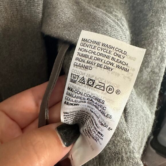 Chico's Gray Knit Sweater Hardware Detail Cardigan Sweater Size 1 Women's Medium - Picture 4 of 6